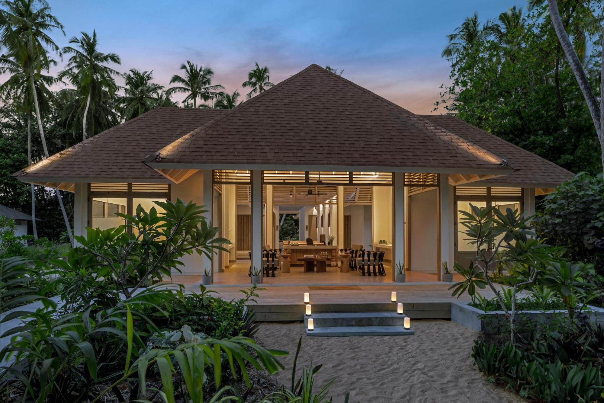 Avani Plus Fares Maldives Resort - 50 Percent Off On Seaplane Transfer For Minimum Stay Of 3 Nights And More For Stays Until 31 October 2025 Kendhoo Εξωτερικό φωτογραφία